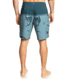 Quiksilver The Chase 2 Boardshorts - Reflecting  Pond Blue